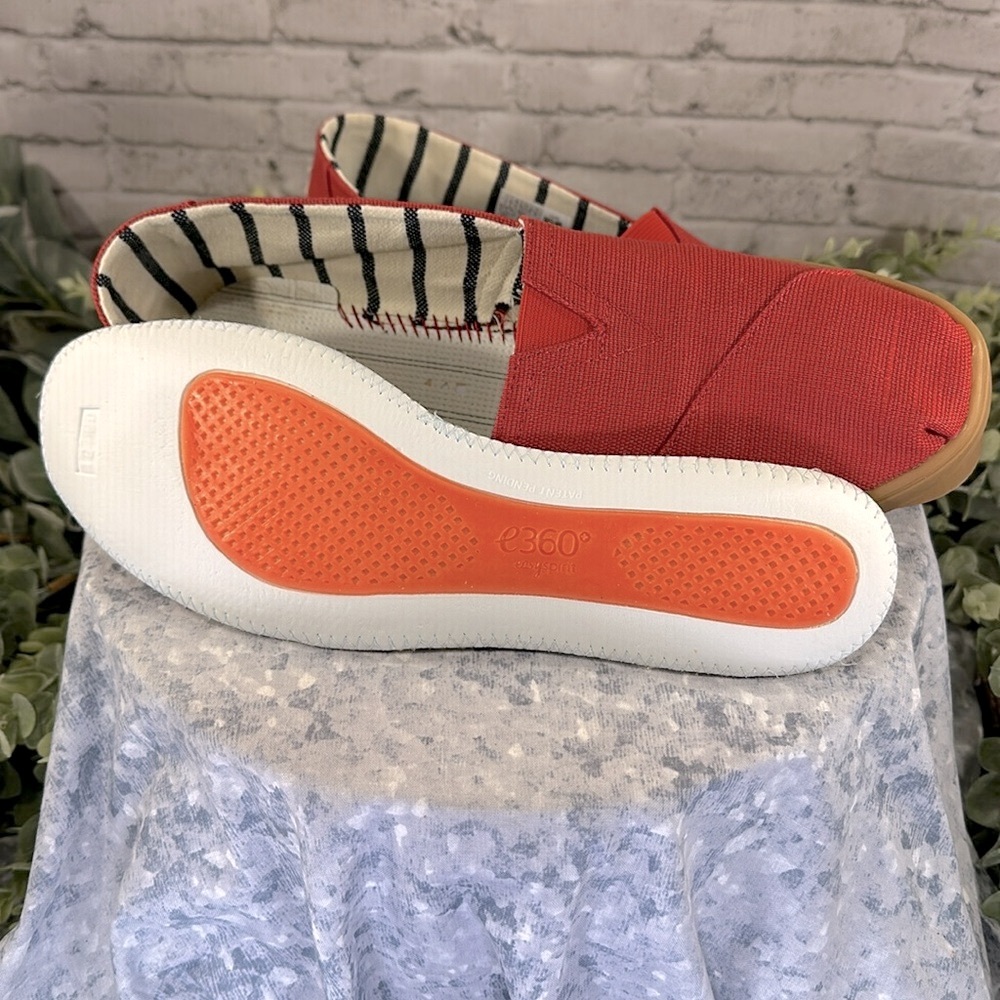 TOMS “Heritage” Classic Red Alpargata Cupsole Slip-on Canvas Sneaker WMS 12❤️EUC - Picture 9 of 10